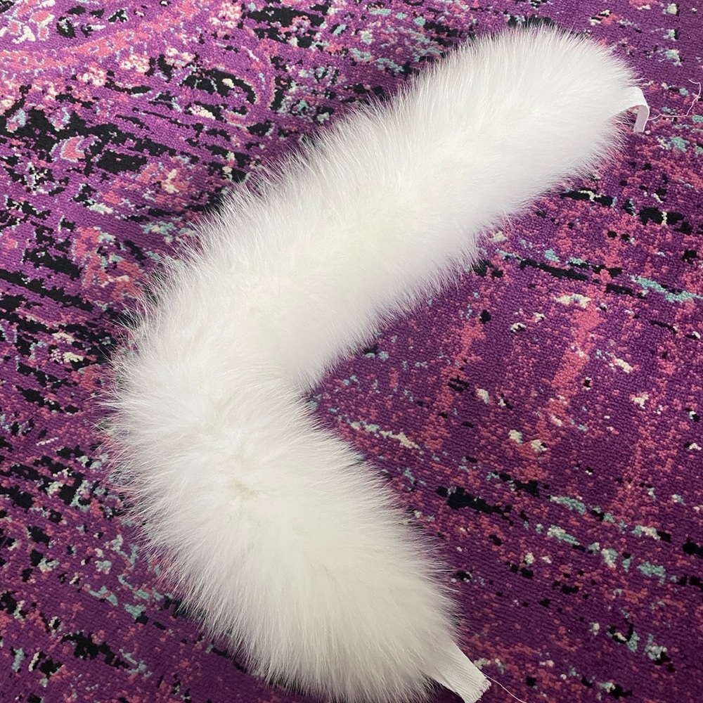 Fur %100 real fox can be attached to any type clothing